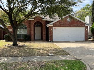 808 Mercy Lane, Irving, TX 75061