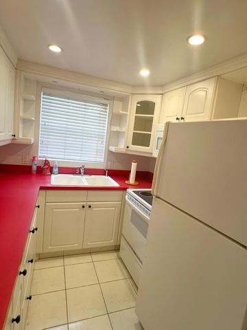 52 Dorchester, West Palm Beach, FL 33417