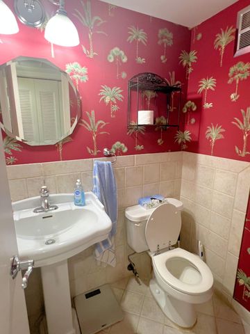 52 Dorchester, West Palm Beach, FL 33417