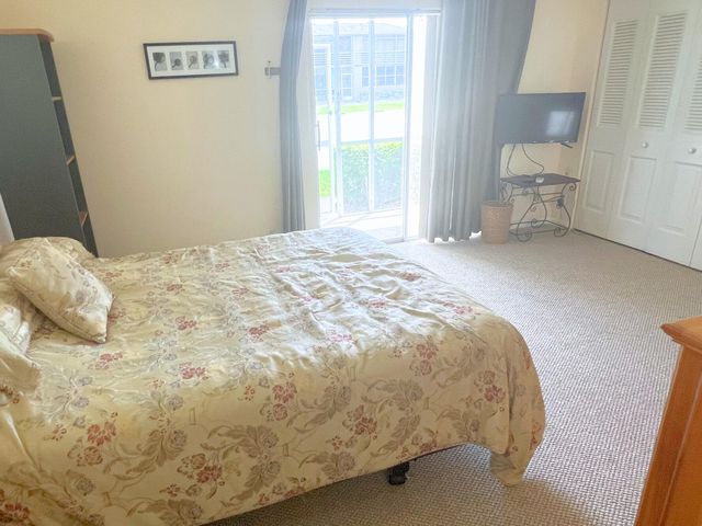 52 Dorchester, West Palm Beach, FL 33417