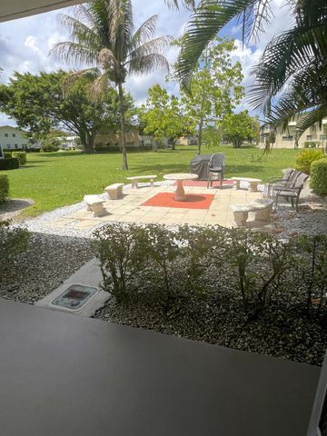 52 Dorchester, West Palm Beach, FL 33417