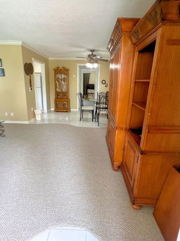 52 Dorchester, West Palm Beach, FL 33417