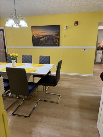 322 REGAL PARK DRIVE, Valrico, FL 33594