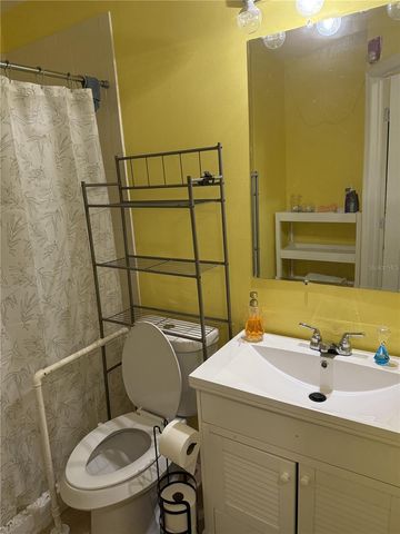 322 REGAL PARK DRIVE, Valrico, FL 33594