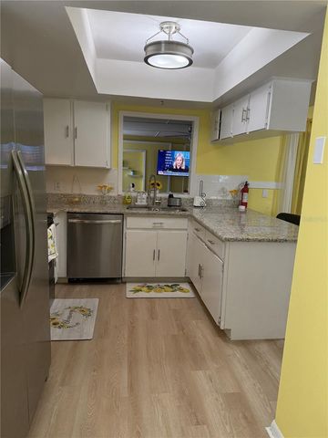 322 REGAL PARK DRIVE, Valrico, FL 33594