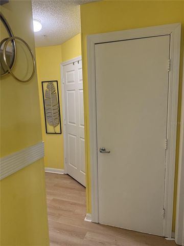 322 REGAL PARK DRIVE, Valrico, FL 33594