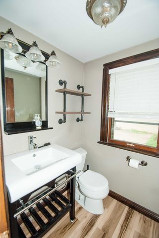 2007 37th Street, Rock Island, IL 61201