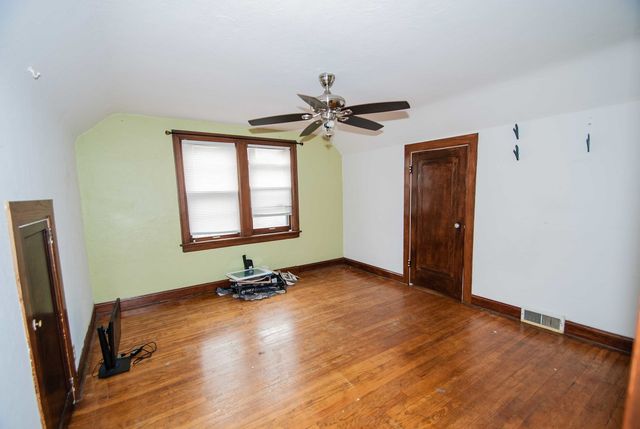 2007 37th Street, Rock Island, IL 61201