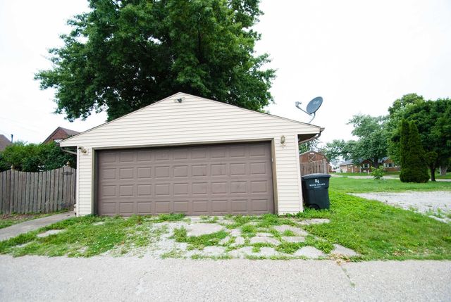 2007 37th Street, Rock Island, IL 61201