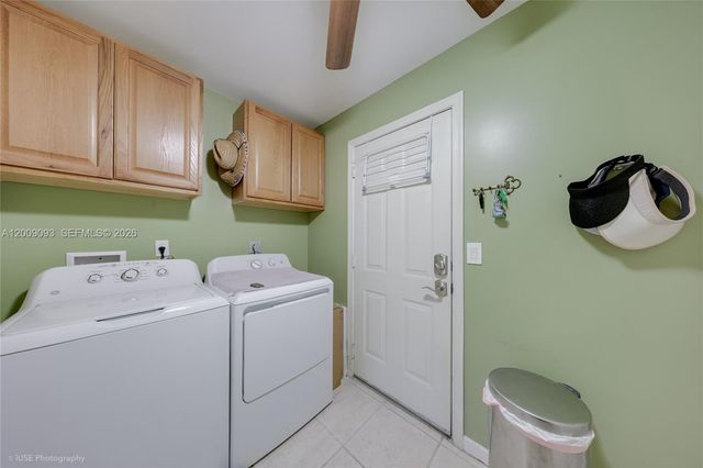 2395 SE 7th Pl, Homestead, FL 33033