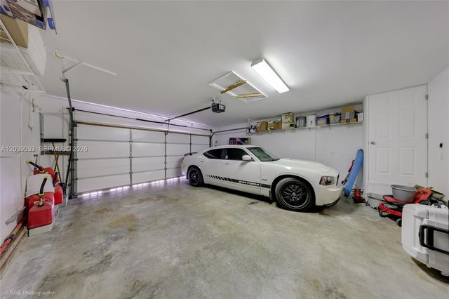 2395 SE 7th Pl, Homestead, FL 33033