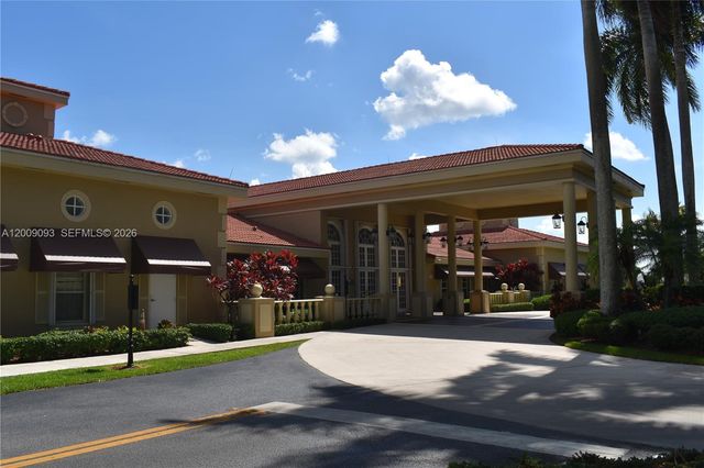 2395 SE 7th Pl, Homestead, FL 33033