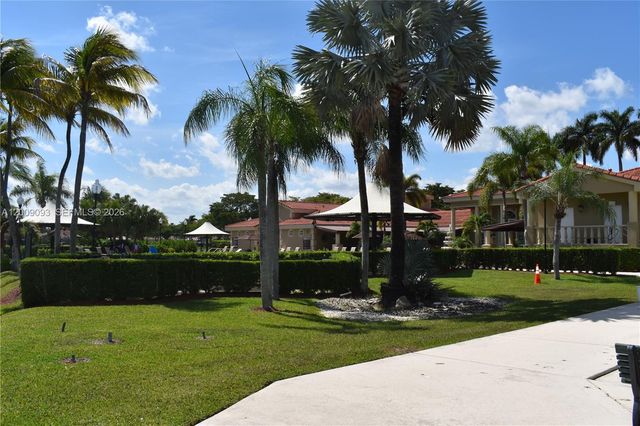 2395 SE 7th Pl, Homestead, FL 33033