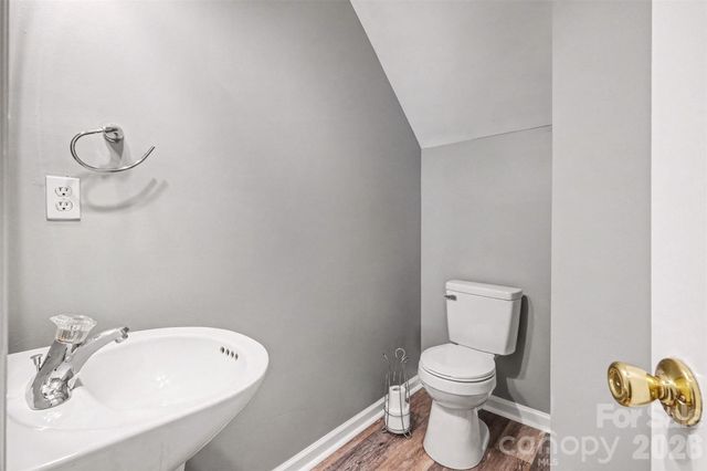 7611 Abigail Glen Drive, Charlotte, NC 28212