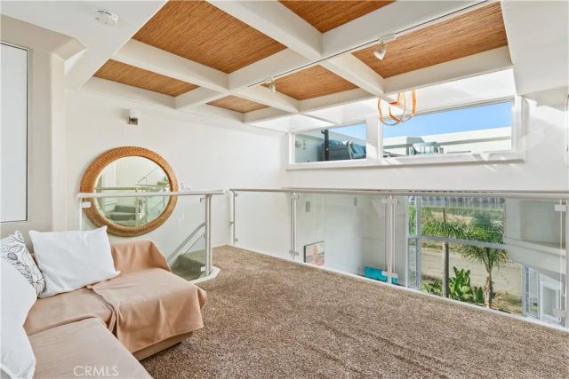 24 C Pacific Avenue, Surfside, CA 90743