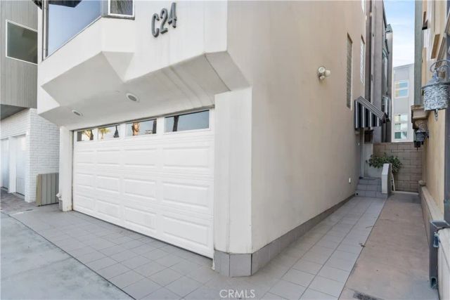 24 C Pacific Avenue, Surfside, CA 90743