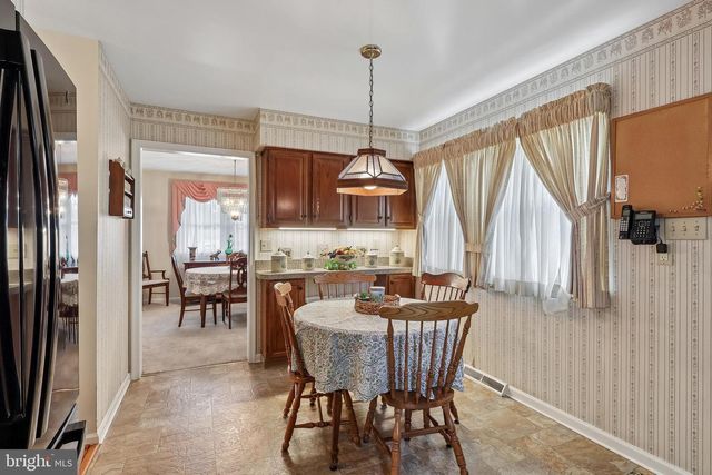 2607 GRAND, Holmes, PA 19043