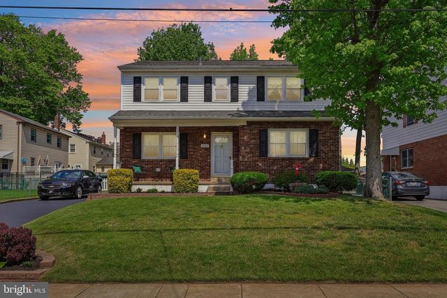 2607 GRAND, Holmes, PA 19043