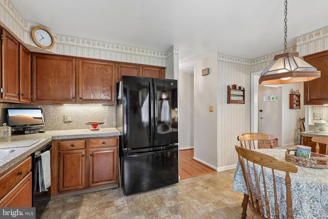 2607 GRAND, Holmes, PA 19043