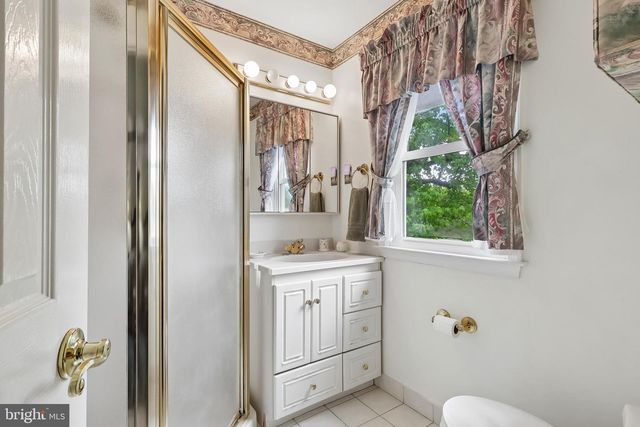 2607 GRAND, Holmes, PA 19043