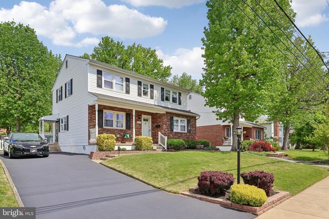 2607 GRAND, Holmes, PA 19043