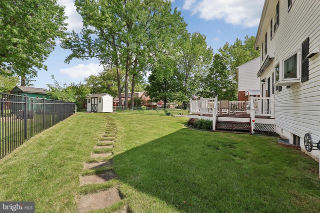 2607 GRAND, Holmes, PA 19043