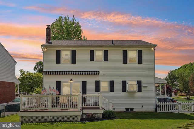 2607 GRAND, Holmes, PA 19043
