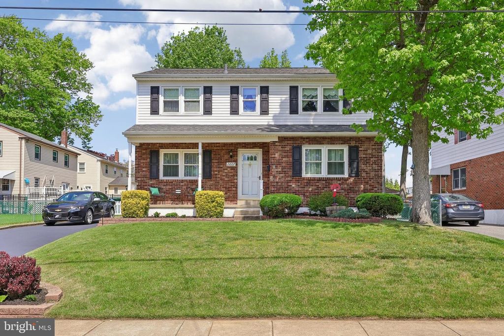 2607 GRAND, Holmes, PA 19043