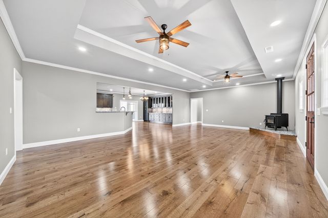 124 Virginia Ave, Livingston, TN 38570