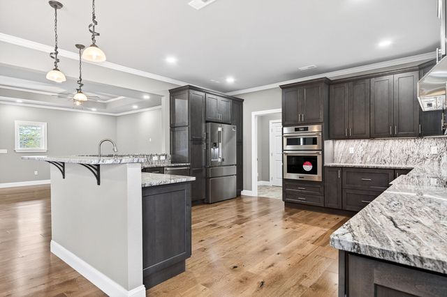 124 Virginia Ave, Livingston, TN 38570