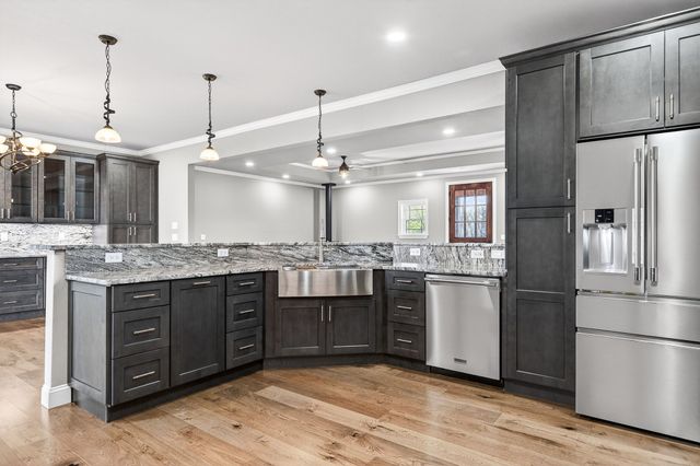 124 Virginia Ave, Livingston, TN 38570