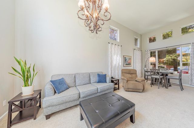 1283 Coventry Avenue, Clovis, CA 93611