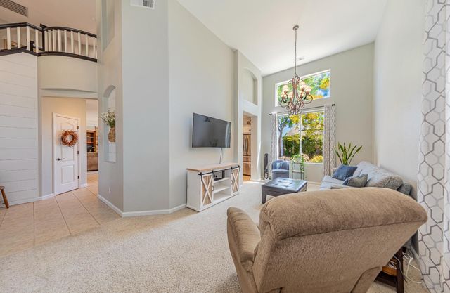 1283 Coventry Avenue, Clovis, CA 93611