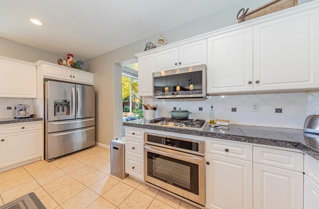 1283 Coventry Avenue, Clovis, CA 93611