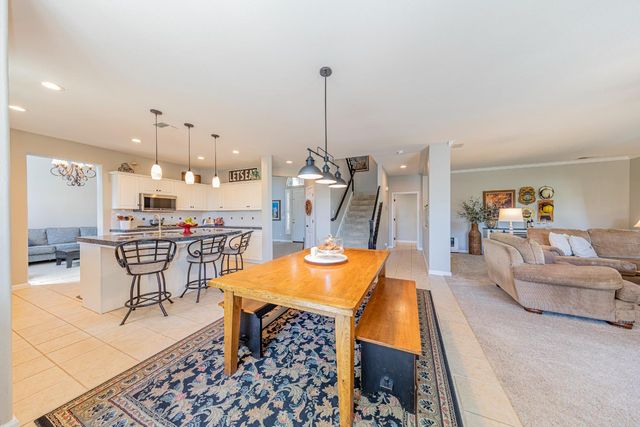 1283 Coventry Avenue, Clovis, CA 93611