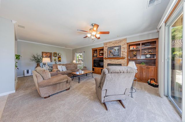 1283 Coventry Avenue, Clovis, CA 93611