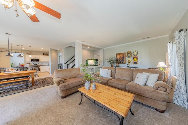 1283 Coventry Avenue, Clovis, CA 93611