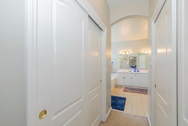 1283 Coventry Avenue, Clovis, CA 93611