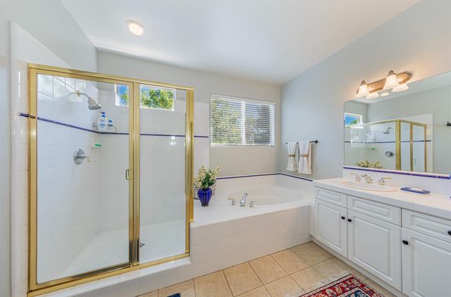 1283 Coventry Avenue, Clovis, CA 93611