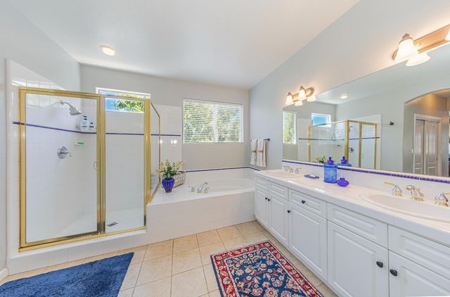 1283 Coventry Avenue, Clovis, CA 93611