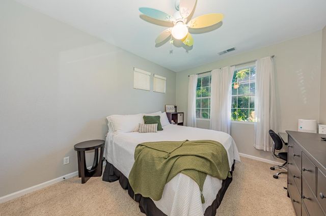 1283 Coventry Avenue, Clovis, CA 93611