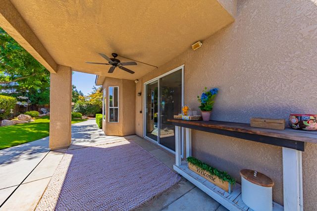 1283 Coventry Avenue, Clovis, CA 93611