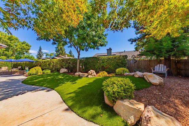 1283 Coventry Avenue, Clovis, CA 93611
