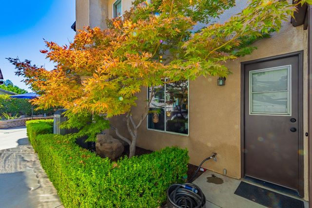 1283 Coventry Avenue, Clovis, CA 93611