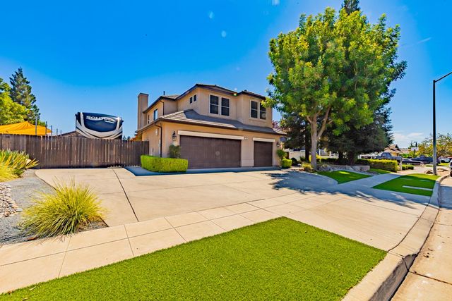 1283 Coventry Avenue, Clovis, CA 93611