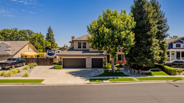 1283 Coventry Avenue, Clovis, CA 93611