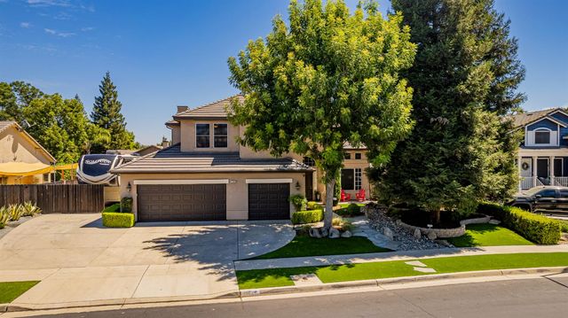 1283 Coventry Avenue, Clovis, CA 93611