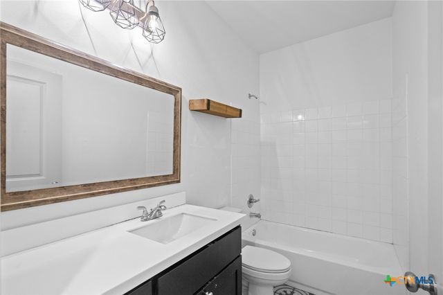 103 Dripping Spring, Victoria, TX 77904