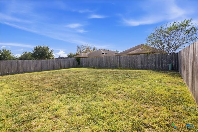 103 Dripping Spring, Victoria, TX 77904