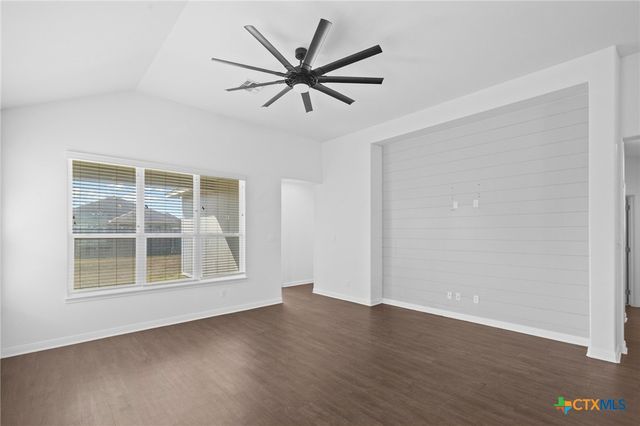 103 Dripping Spring, Victoria, TX 77904